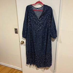 OLD NAVY PLUS SIZE mid length dress.